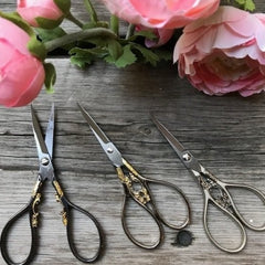 Mauds - Lace Veil Scissors