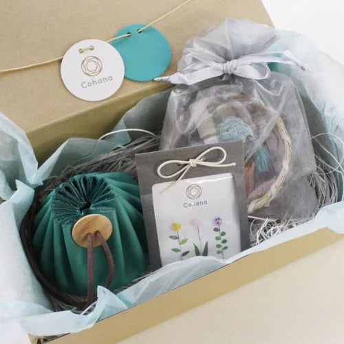 Cohana Small Sewing Set