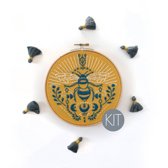RikRack - Bee Embroidery Kit