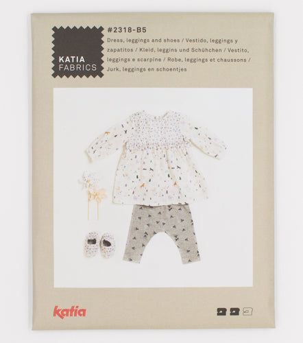 Katia Fabrics Sweatshirt Blouse, Leggings with Feet & Hat (2318-B6)