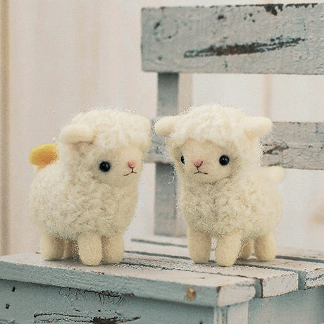 Hamanaka Felt Wool Mascot Best Friends Sheep H441-288