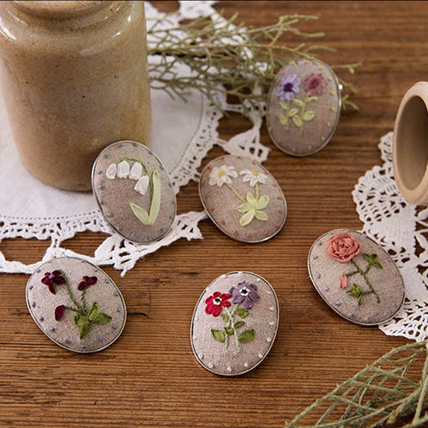 Poritorie Embroidered Dahlia Cameo Brooch Kit